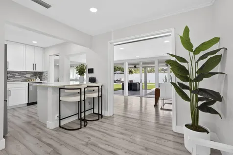326 Alhambra Place West Palm Beach FL 33405