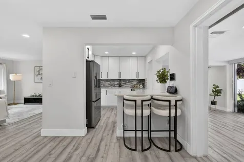 326 Alhambra Place West Palm Beach FL 33405