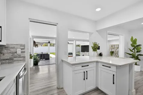 326 Alhambra Place West Palm Beach FL 33405
