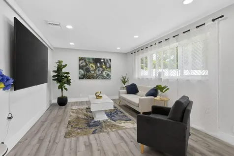 326 Alhambra Place West Palm Beach FL 33405