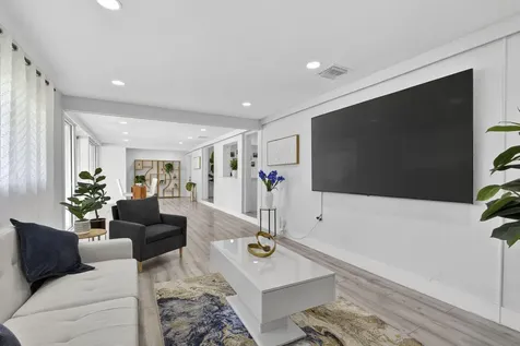 326 Alhambra Place West Palm Beach FL 33405