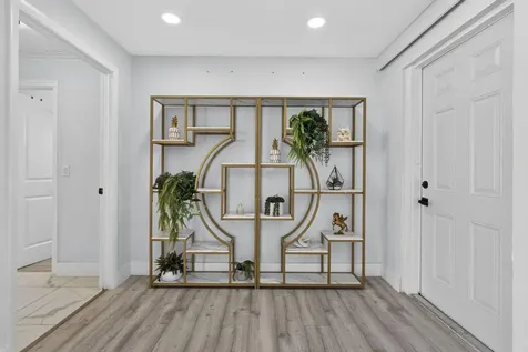 326 Alhambra Place West Palm Beach FL 33405