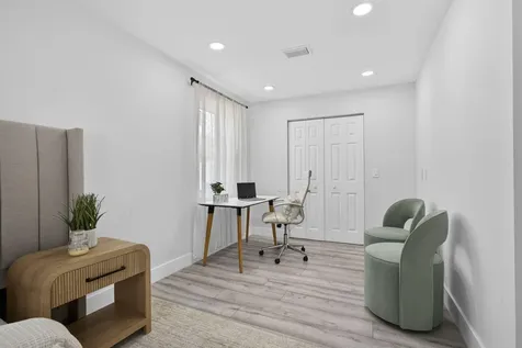 326 Alhambra Place West Palm Beach FL 33405