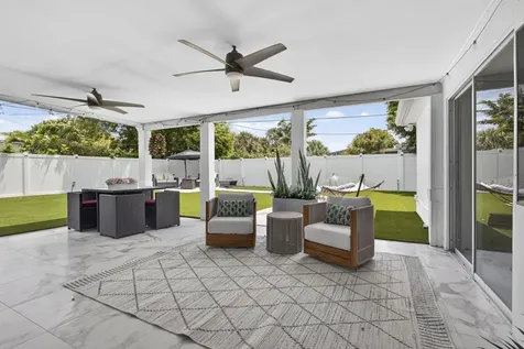 326 Alhambra Place West Palm Beach FL 33405