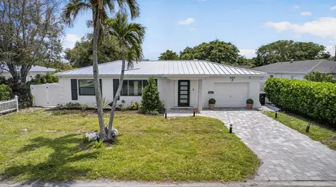 326 Alhambra Place West Palm Beach FL 33405