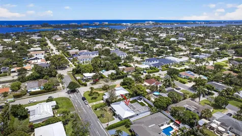 326 Alhambra Place West Palm Beach FL 33405