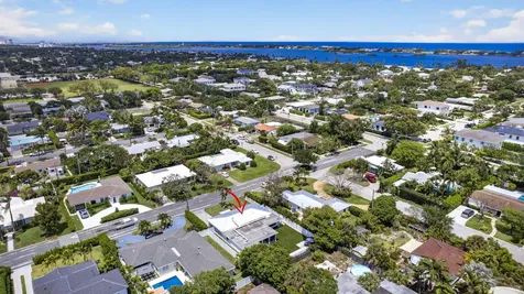 326 Alhambra Place West Palm Beach FL 33405