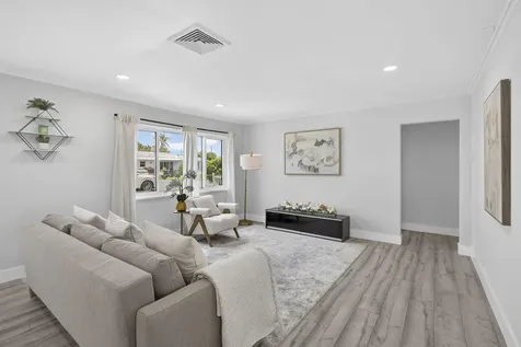 326 Alhambra Place West Palm Beach FL 33405