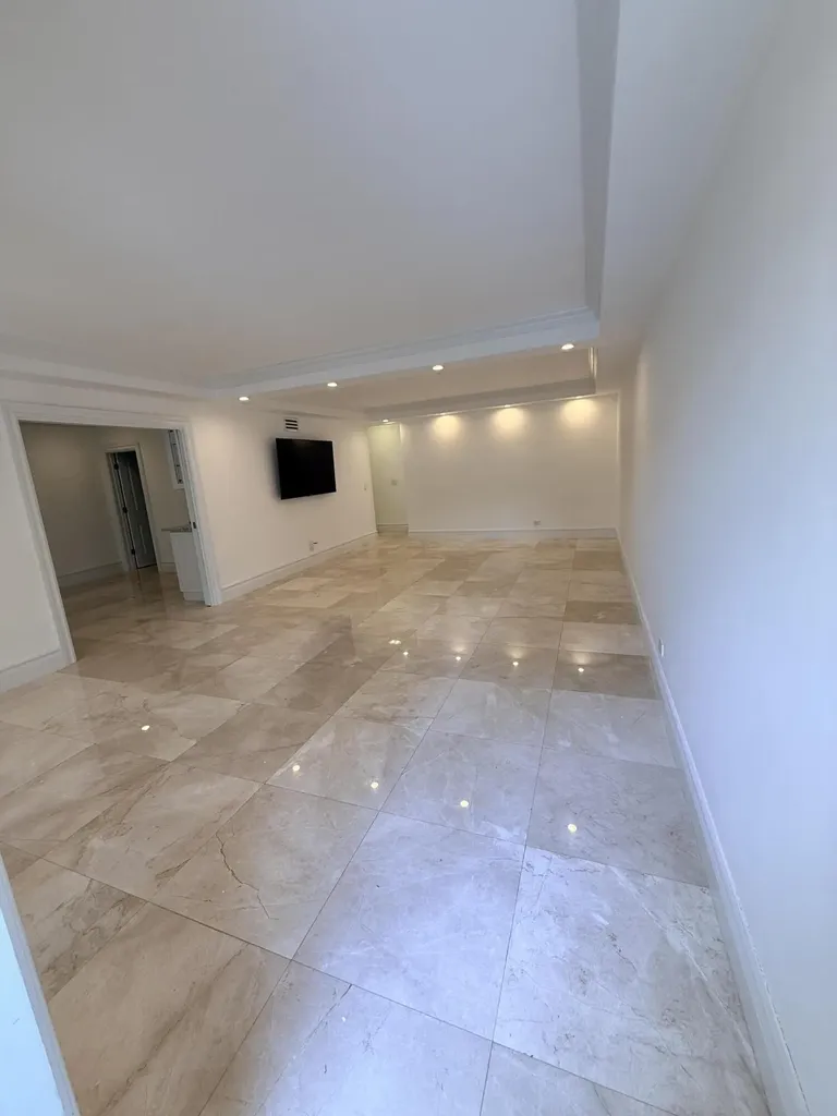 225 Everglade Avenue Palm Beach FL 33480