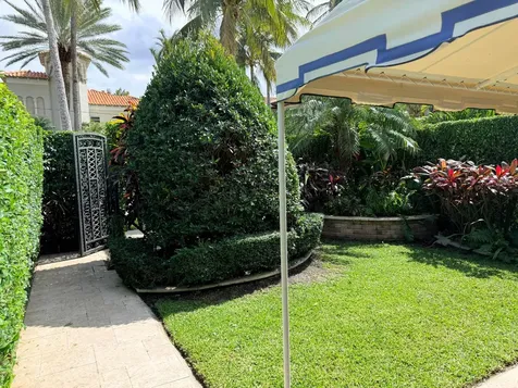 225 Everglade Avenue Palm Beach FL 33480
