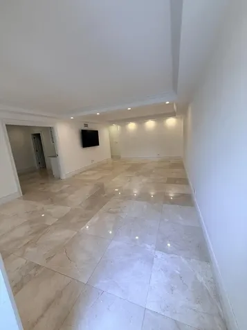 225 Everglade Avenue Palm Beach FL 33480