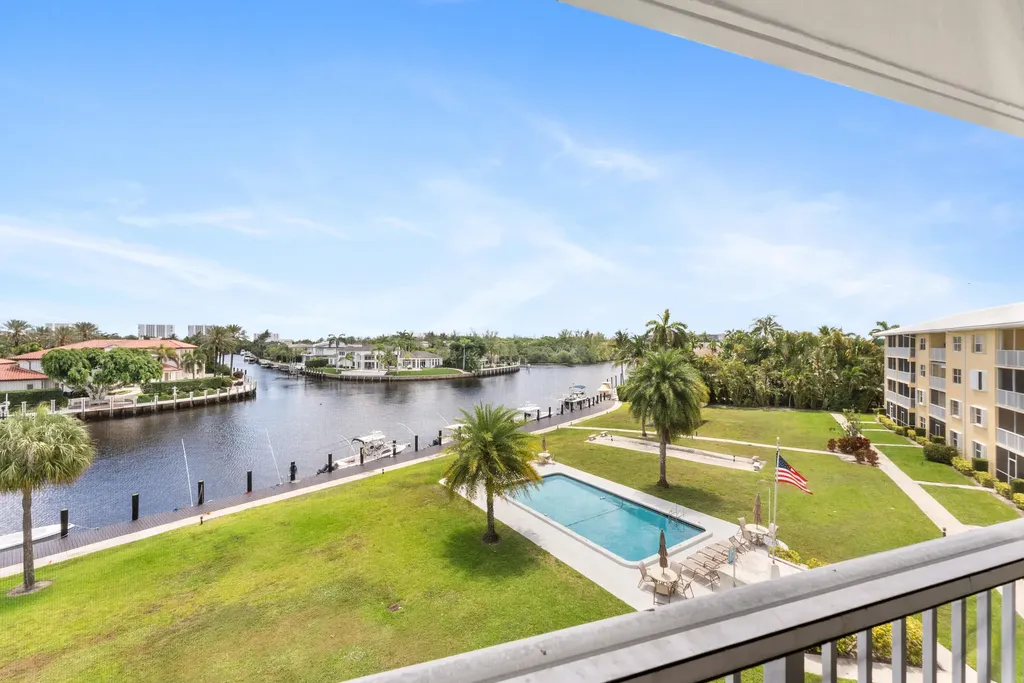 330 N Federal Highway Deerfield Beach FL 33441