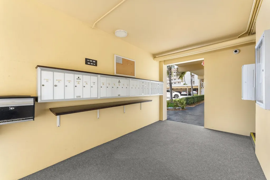 330 N Federal Highway Deerfield Beach FL 33441
