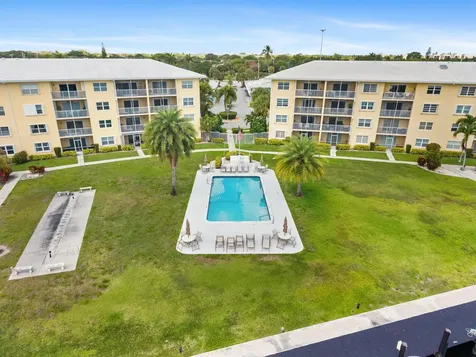330 N Federal Highway Deerfield Beach FL 33441