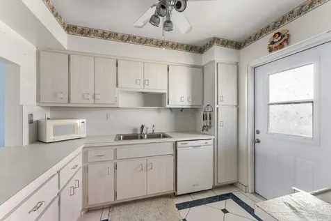 330 N Federal Highway Deerfield Beach FL 33441