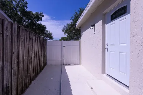 5815 S 38th Street Greenacres FL 33463