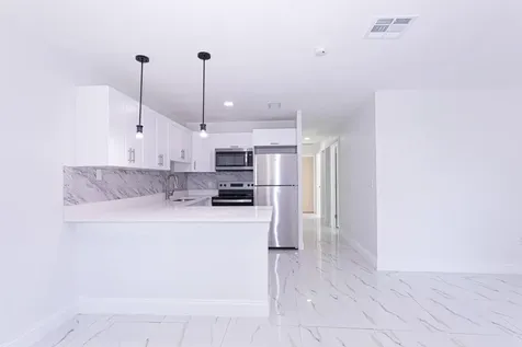 5815 S 38th Street Greenacres FL 33463