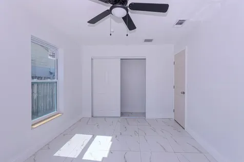 5815 S 38th Street Greenacres FL 33463