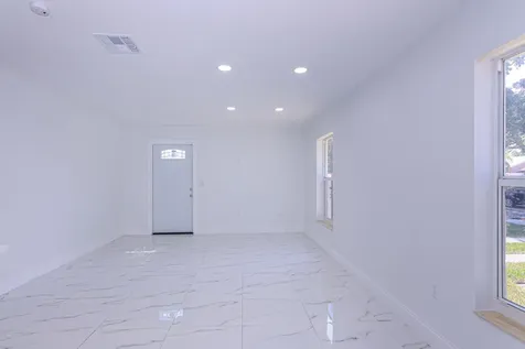 5815 S 38th Street Greenacres FL 33463