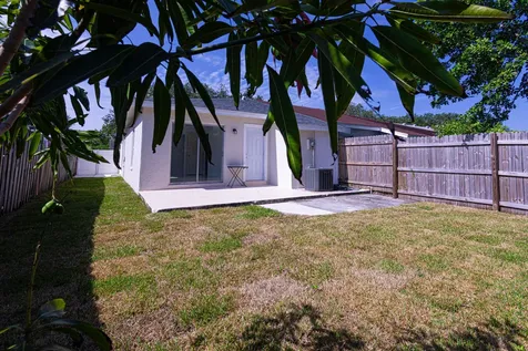5815 S 38th Street Greenacres FL 33463