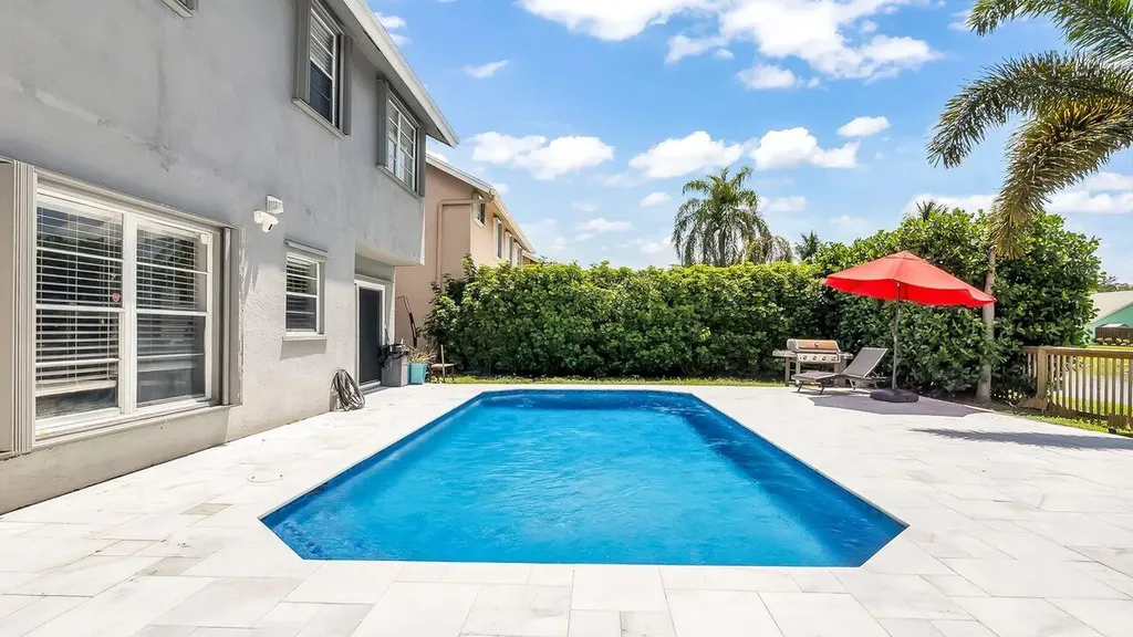 12252 NW 32nd Manor Sunrise FL 33323