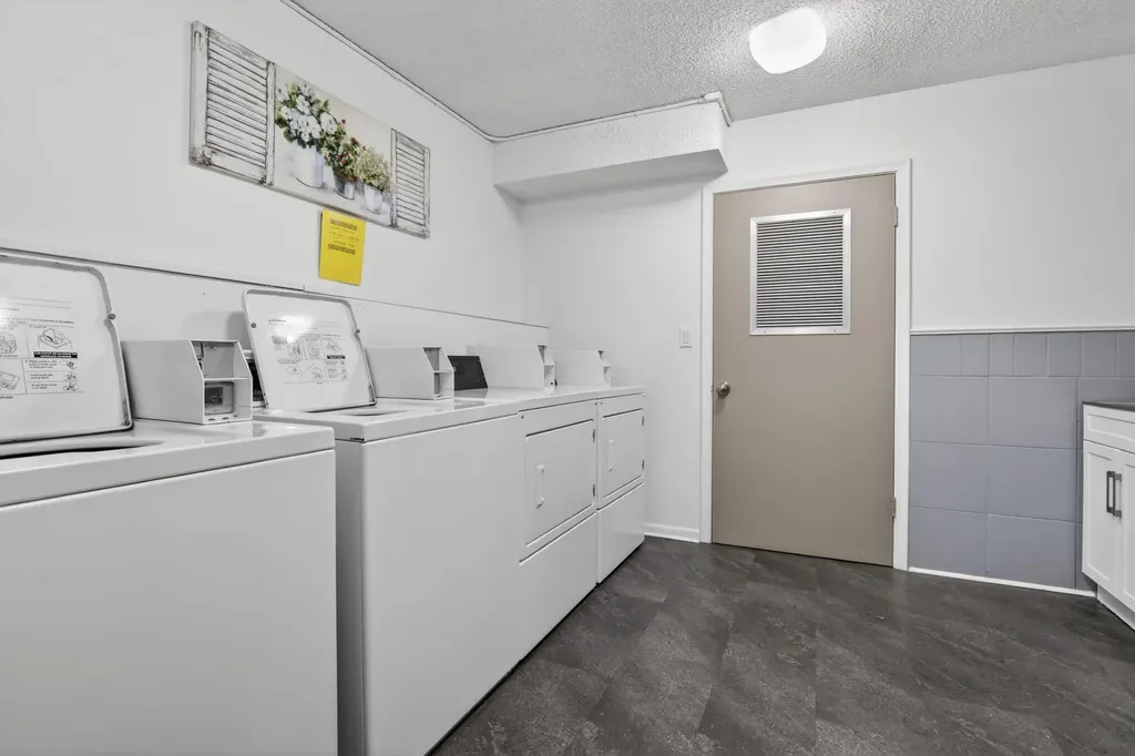 9101 Jacaranda Lane Plantation FL 33324