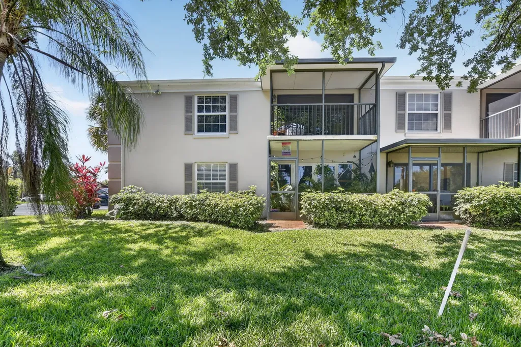 9101 Jacaranda Lane Plantation FL 33324