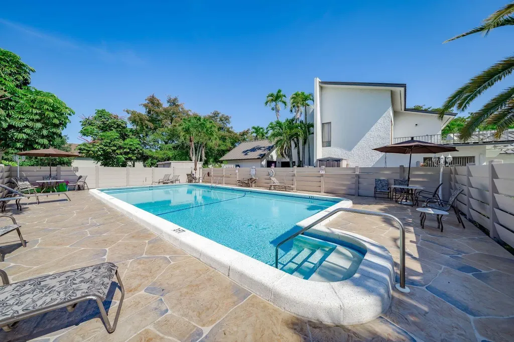 9101 Jacaranda Lane Plantation FL 33324