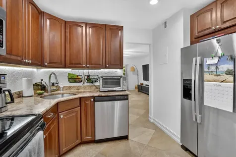 9101 Jacaranda Lane Plantation FL 33324