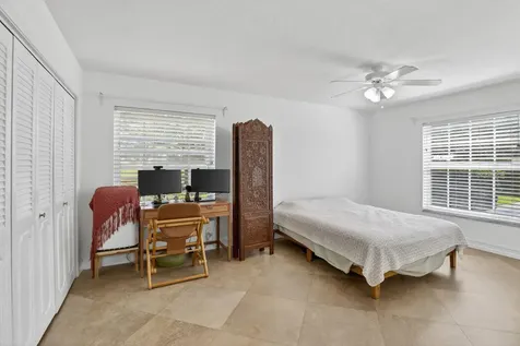 9101 Jacaranda Lane Plantation FL 33324