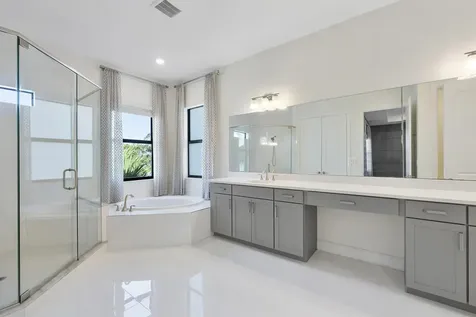 8685 Parkland Bay Drive Parkland FL 33076