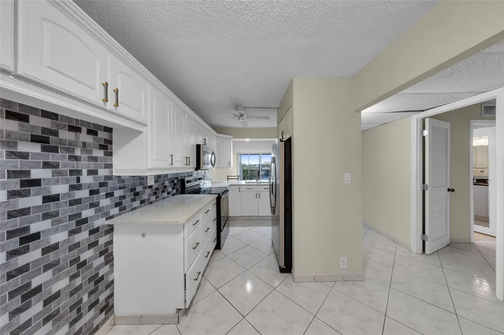 7 Royal Palm Way Boca Raton FL 33432