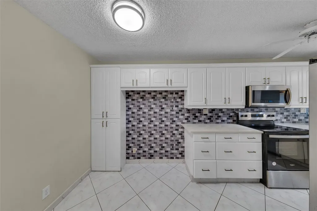7 Royal Palm Way Boca Raton FL 33432
