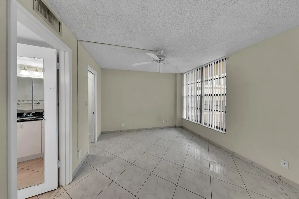 7 Royal Palm Way Boca Raton FL 33432