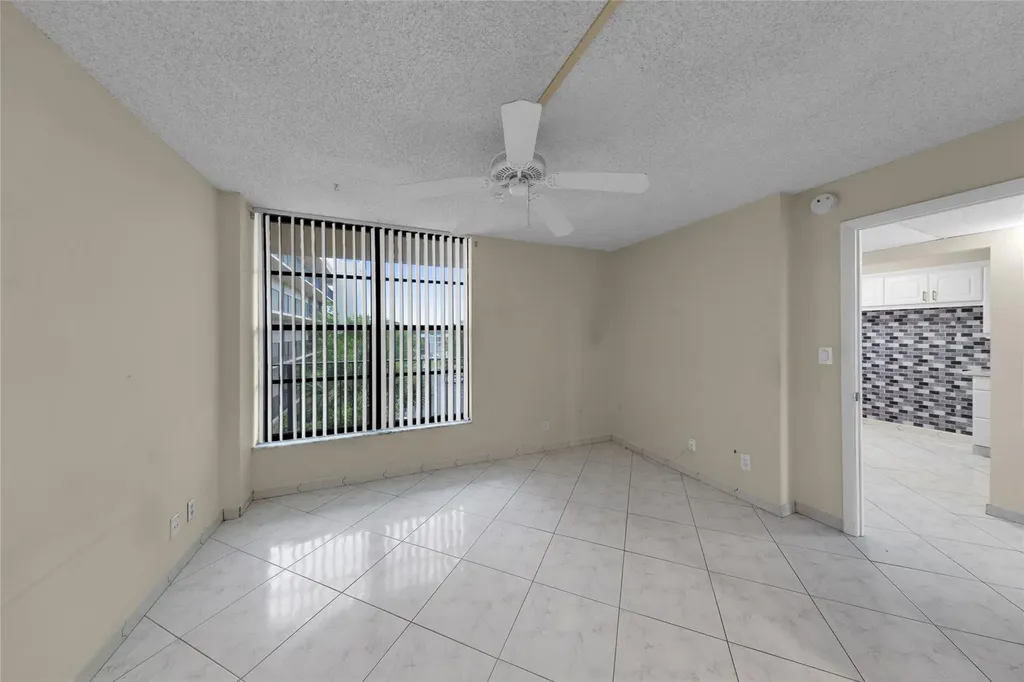 7 Royal Palm Way Boca Raton FL 33432