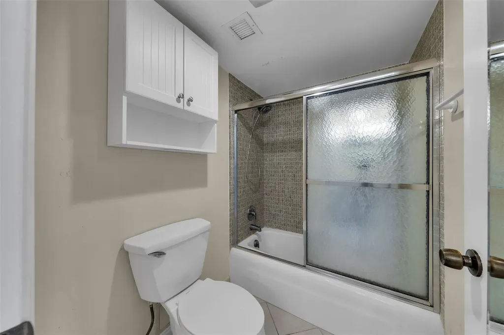 7 Royal Palm Way Boca Raton FL 33432