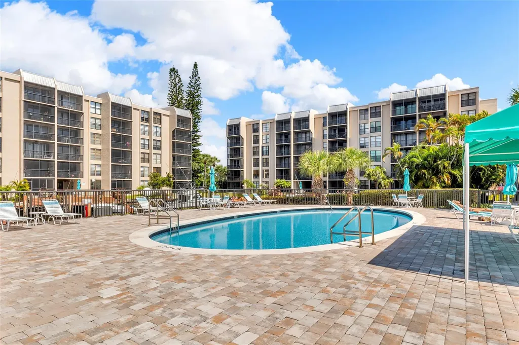 7 Royal Palm Way Boca Raton FL 33432