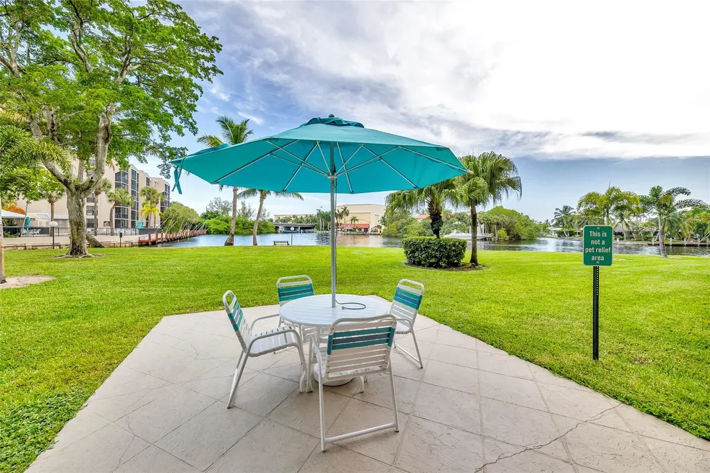 7 Royal Palm Way Boca Raton FL 33432