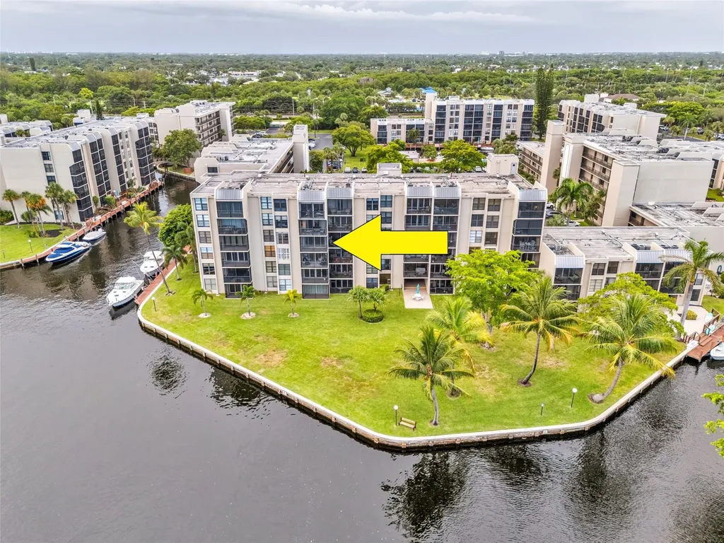 7 Royal Palm Way Boca Raton FL 33432