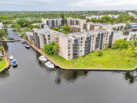 7 Royal Palm Way Boca Raton FL 33432
