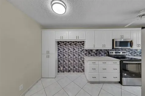 7 Royal Palm Way Boca Raton FL 33432