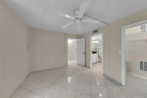 7 Royal Palm Way Boca Raton FL 33432