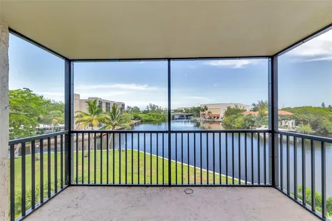 7 Royal Palm Way Boca Raton FL 33432