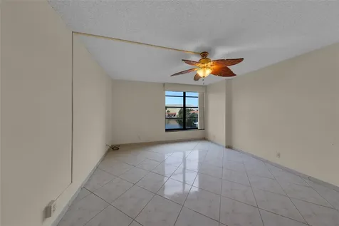 7 Royal Palm Way Boca Raton FL 33432