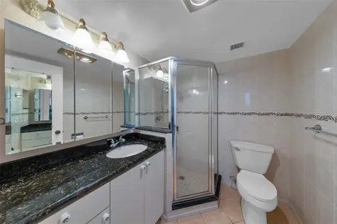 7 Royal Palm Way Boca Raton FL 33432