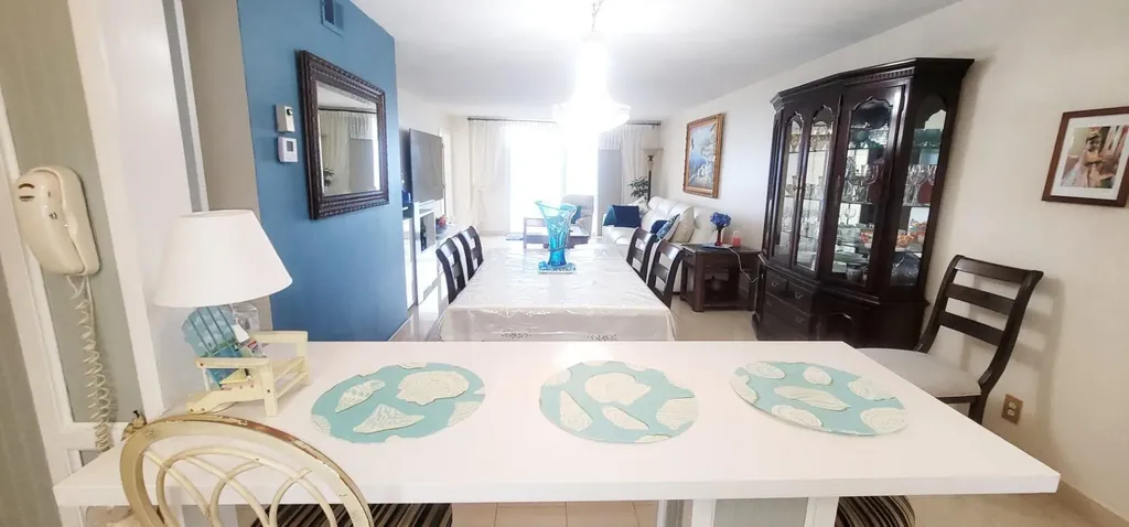 1051 Hillsboro Mile Hillsboro Beach FL 33062