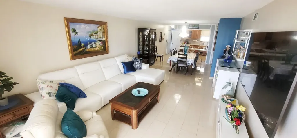 1051 Hillsboro Mile Hillsboro Beach FL 33062