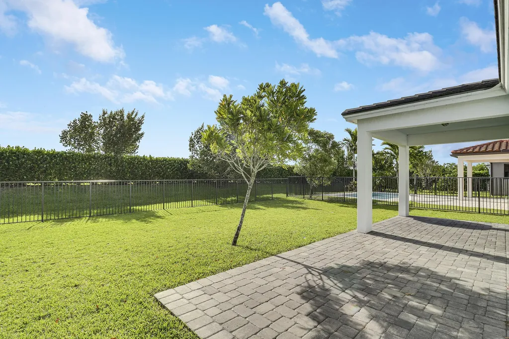 4919 Coquina Place Westlake FL 33470