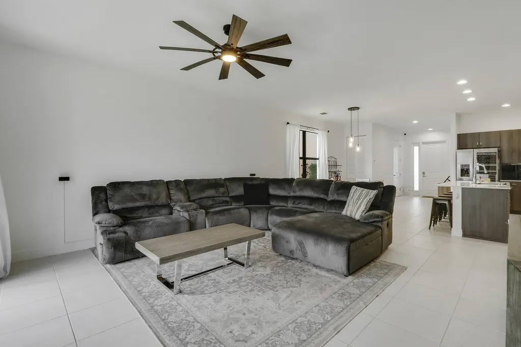 4919 Coquina Place Westlake FL 33470