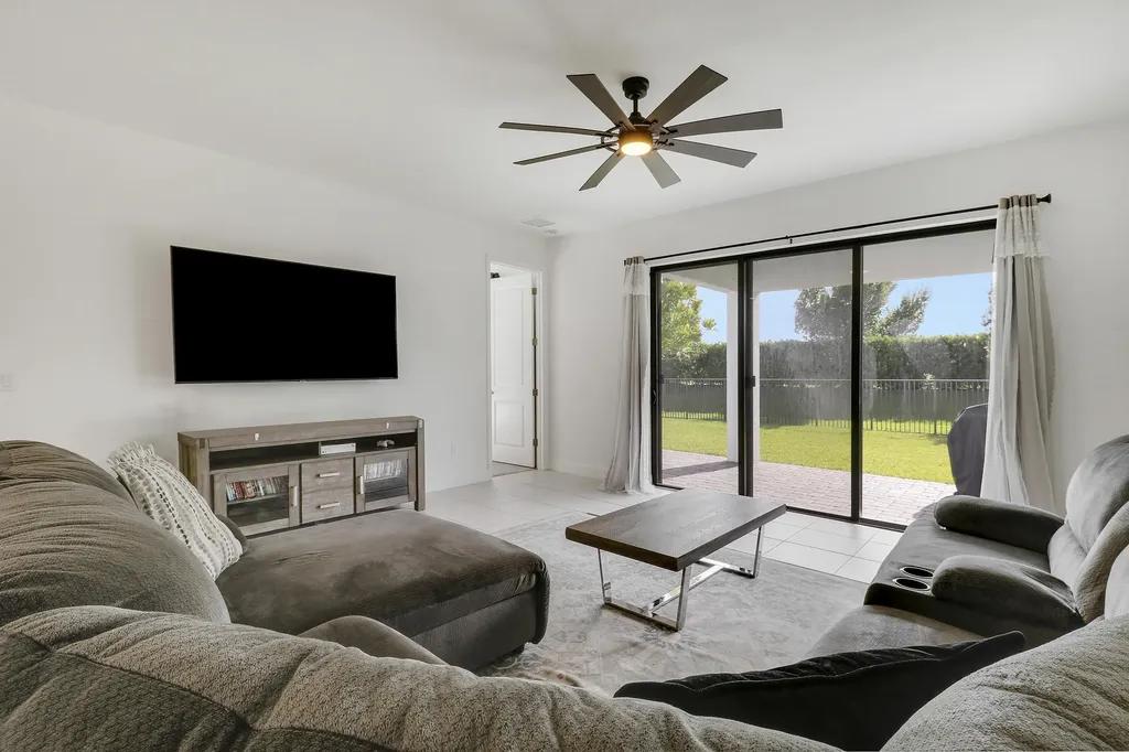 4919 Coquina Place Westlake FL 33470